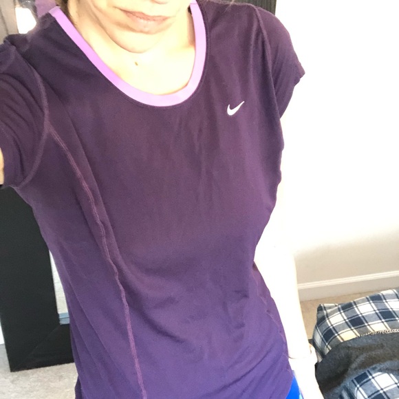 Nike running shirt - Picture 1 of 4